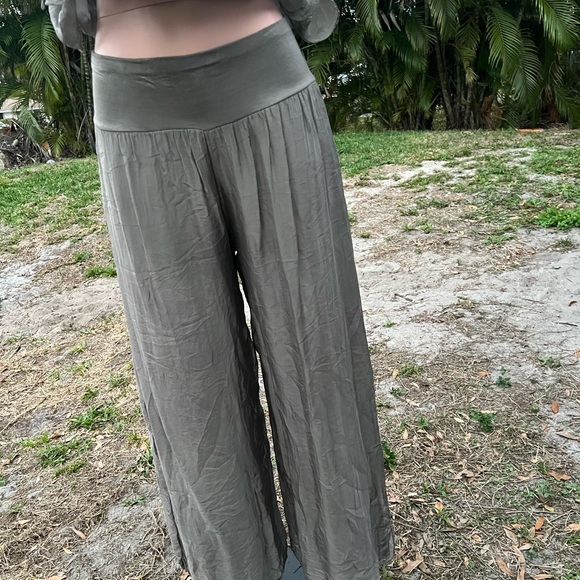 Set - Picture 5 of 9